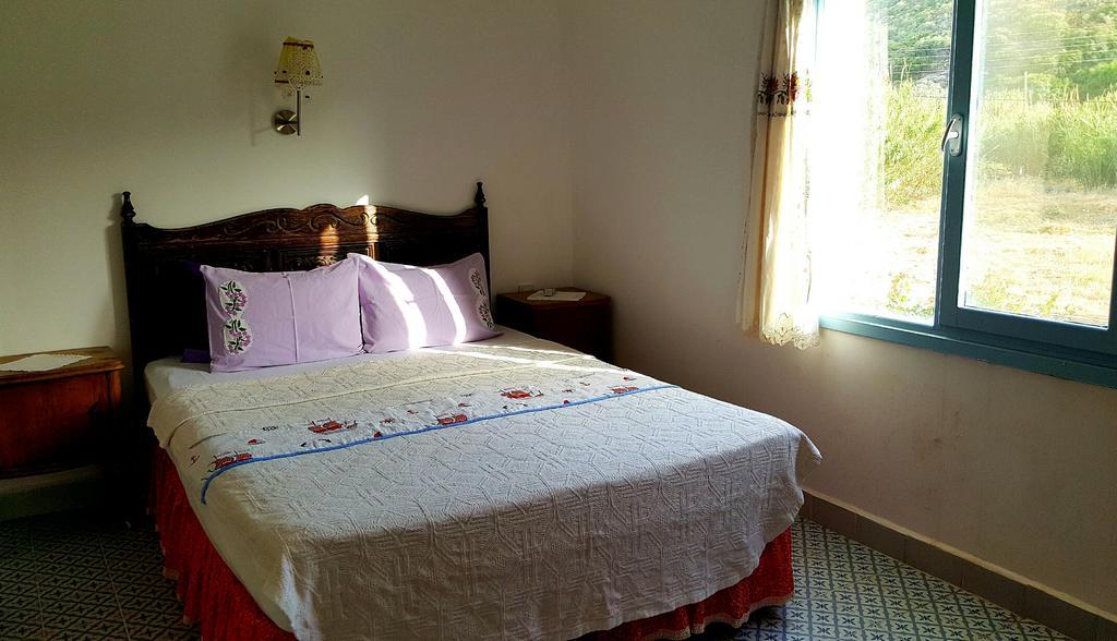 Lipsos Hotel Yeniliman Room photo